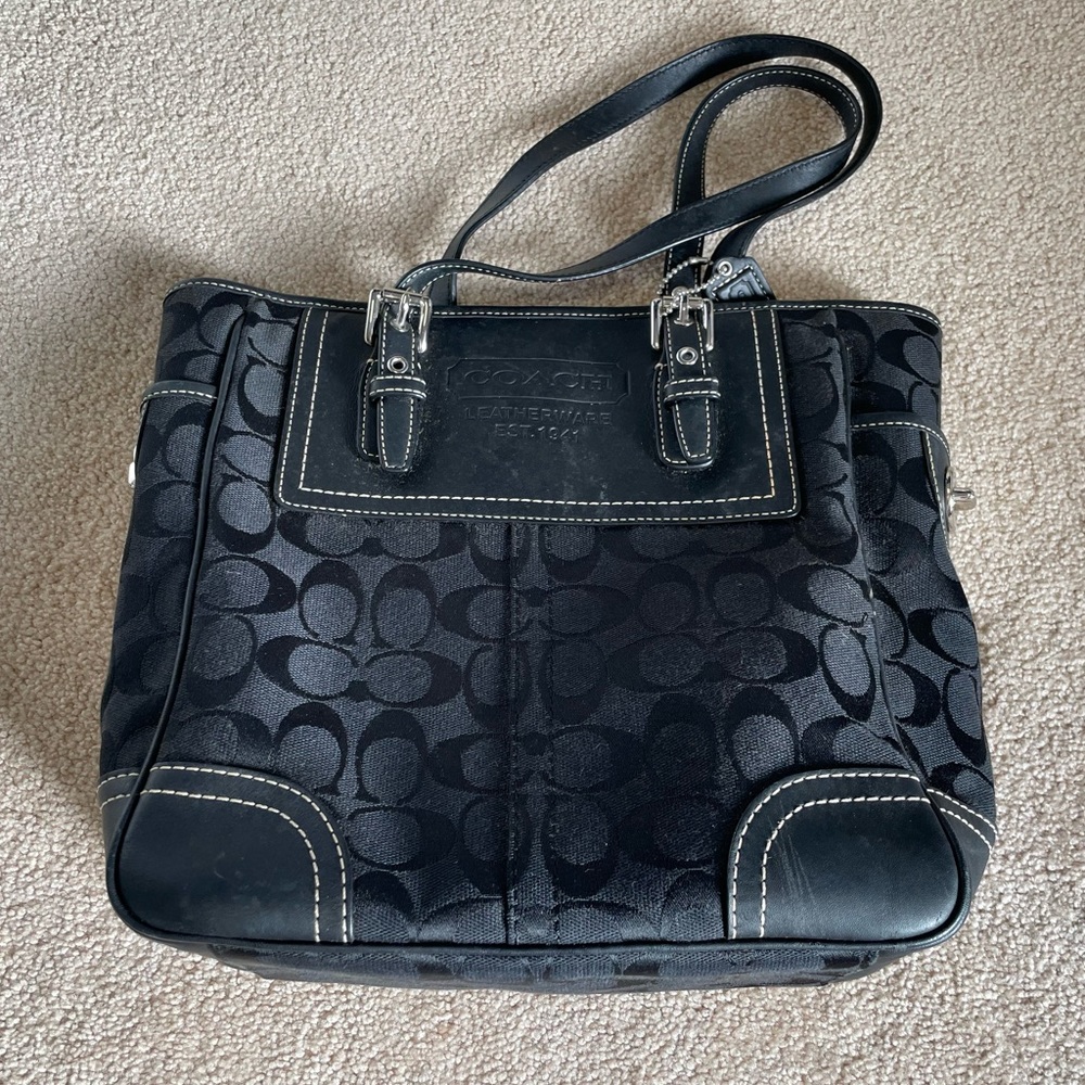 🌷 Coach Shoulder Bag 🌷 - Picture 2 of 8